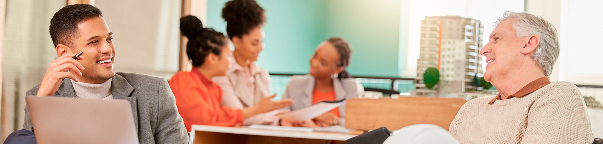 Seguros obrigatórios para trabalhadores independentes : tudo o que precisa saber para exercer com segurança e cumprir a Lei